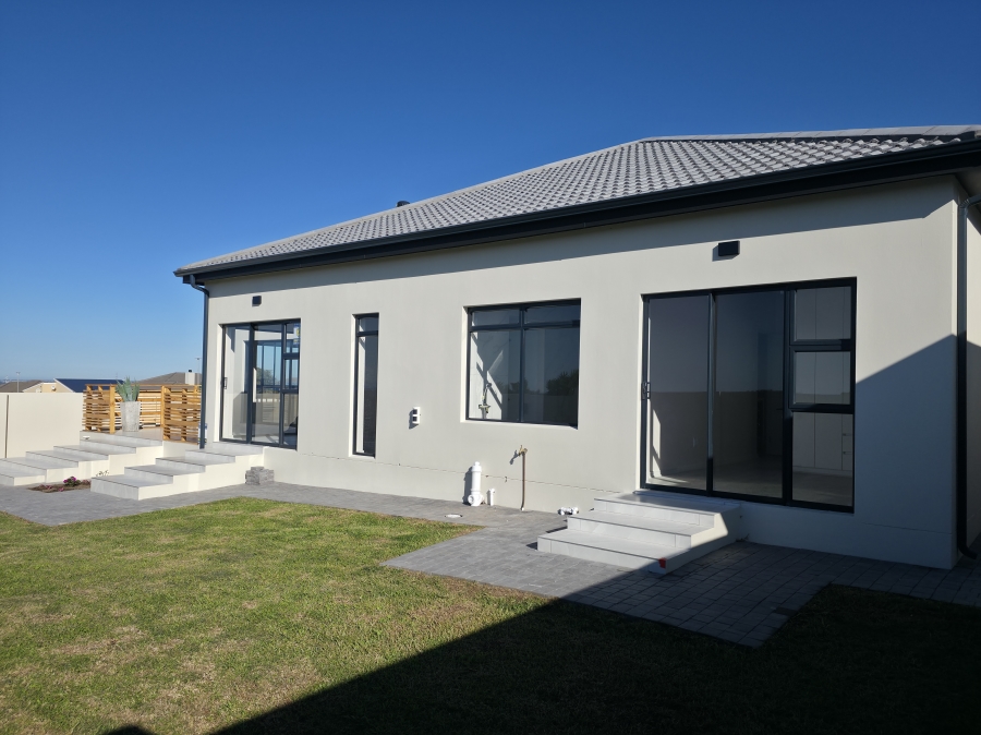 4 Bedroom Property for Sale in Fountains Estate Eastern Cape